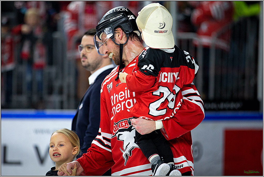 PENNY DEL; Koelner Haie- Loewen Frankfurt; Koeln, 01.12.2022